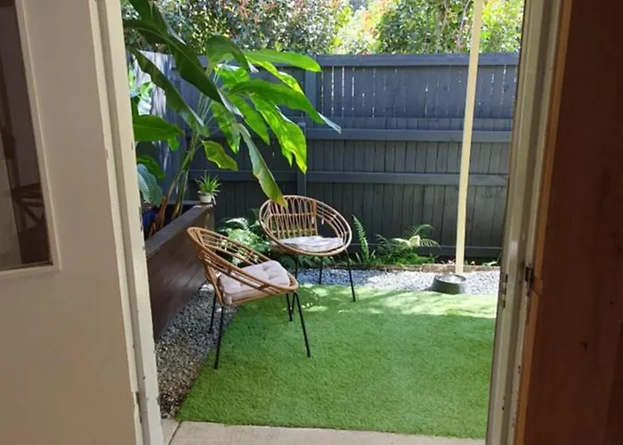 Entire Guest Suite - Beach Is 1 And Half Km - Pets Welcome